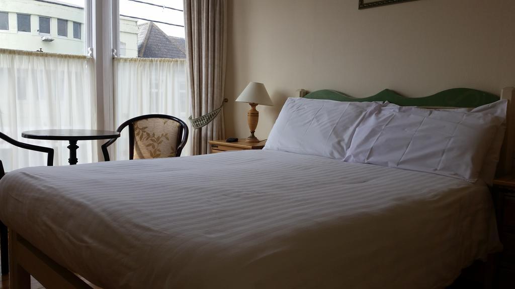 Myles Creek Hotell Kilkee Exteriör bild